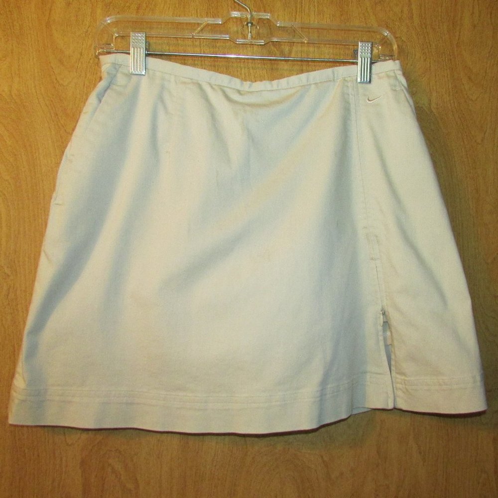 Nike skort